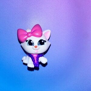 marie (the aristocats) ~ rare — disney doorables: let’s party